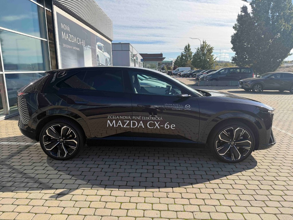 Mazda CX-6e