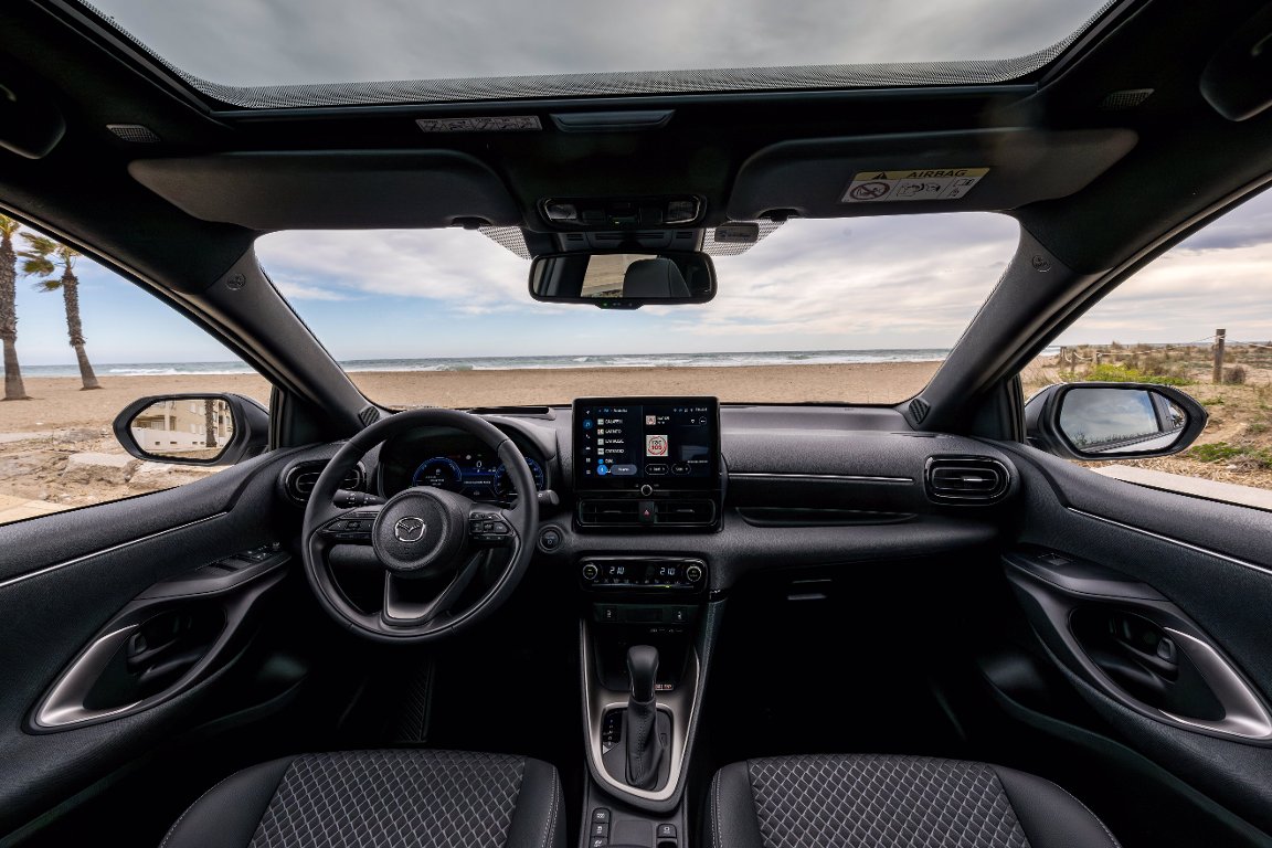 Mazda 2 Hybrid