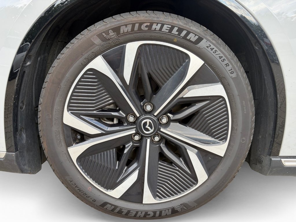 Mazda 6e