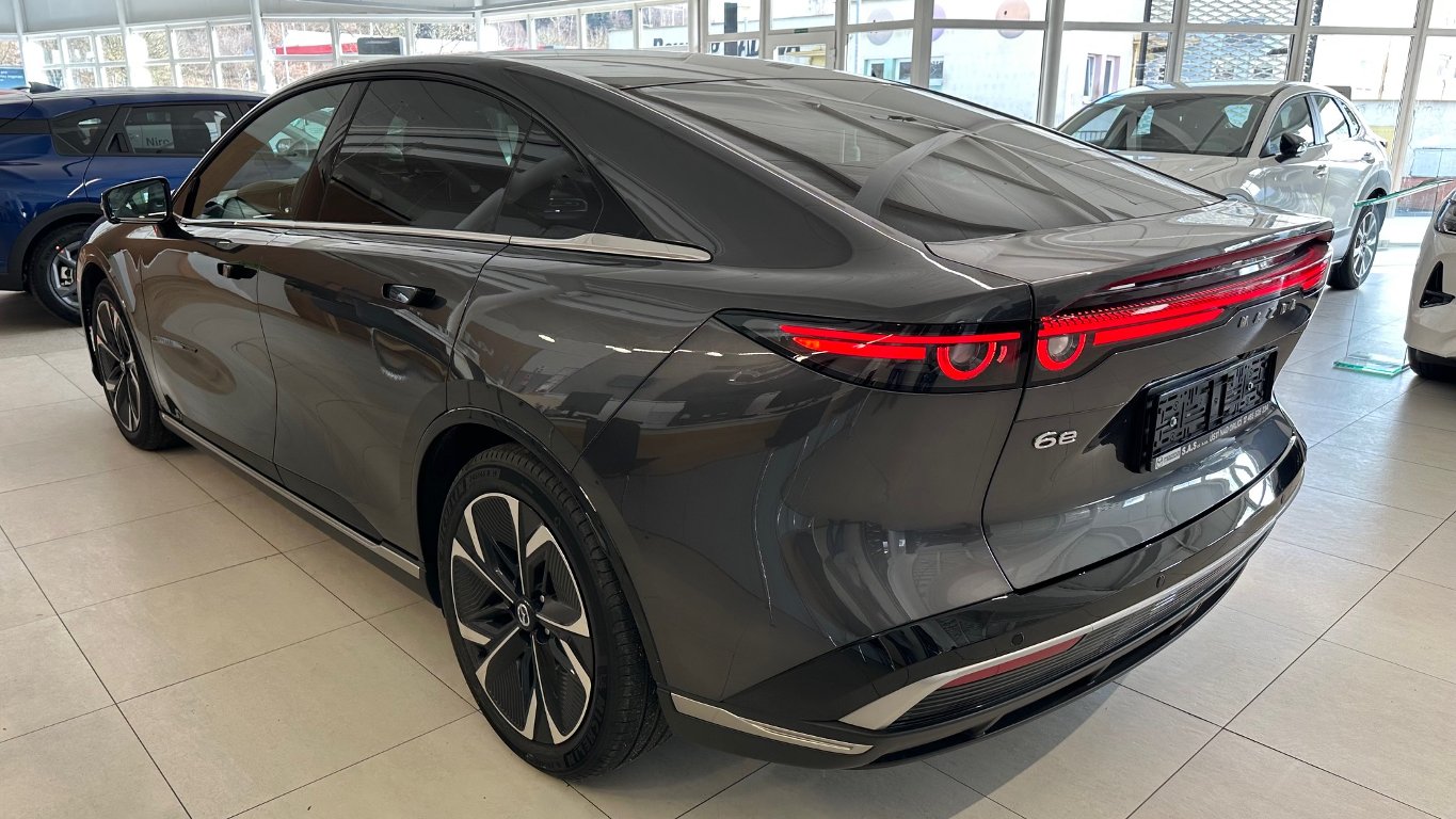 Mazda 6e