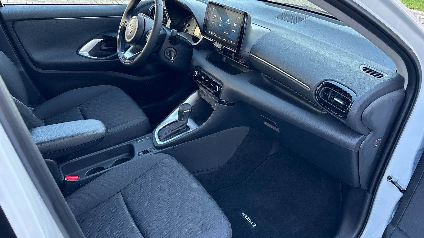 Mazda 2 Hybrid