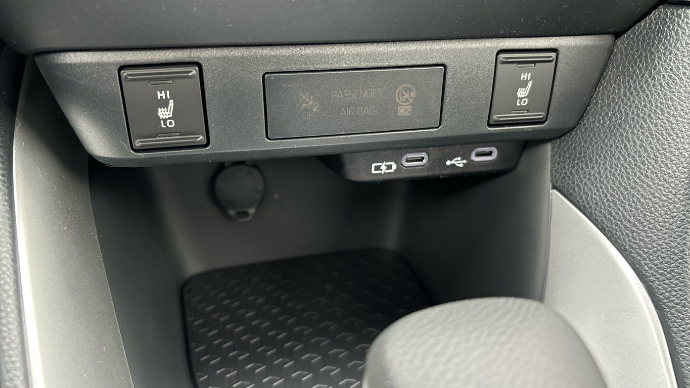Mazda 2 Hybrid