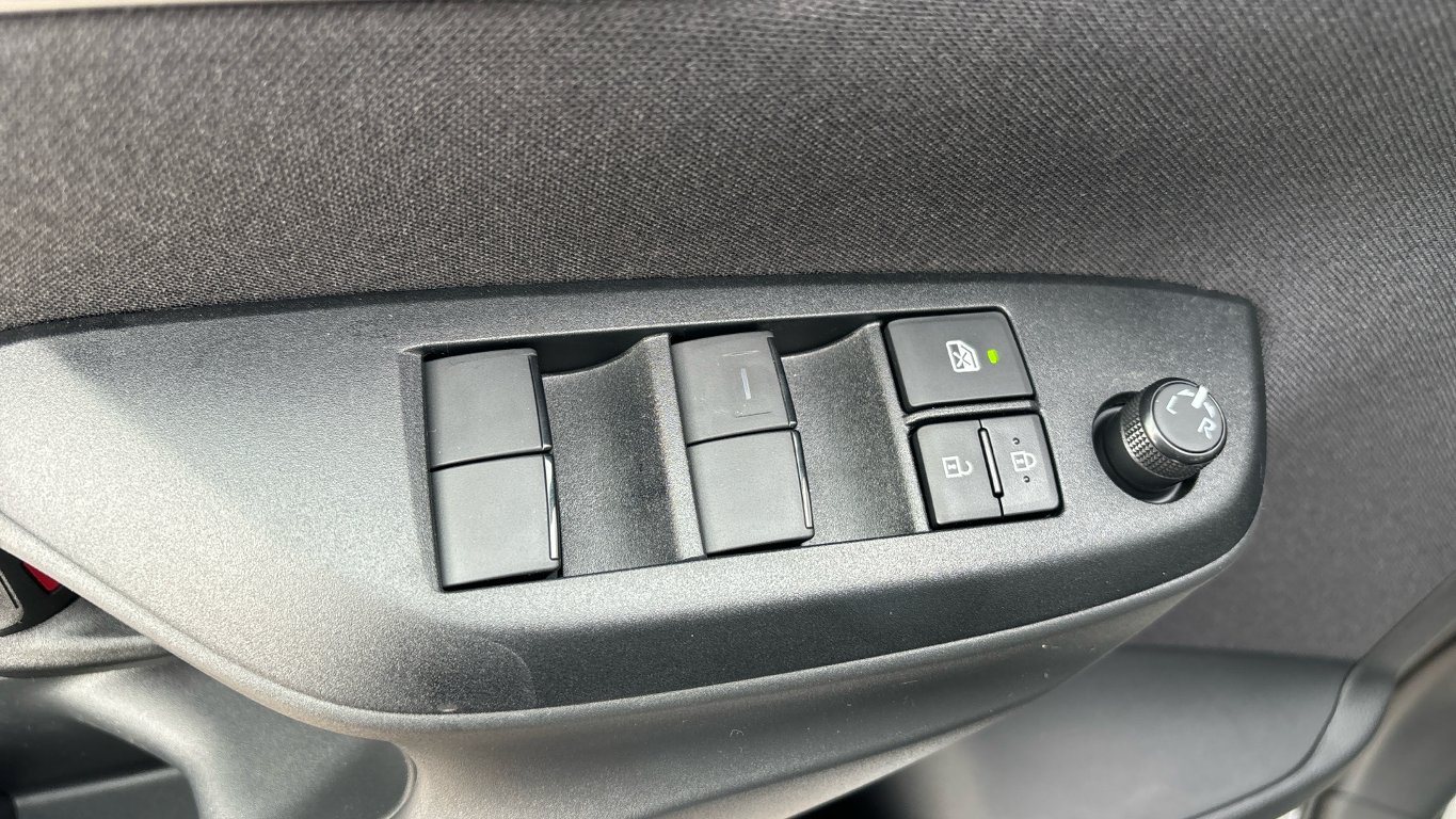 Mazda 2 Hybrid