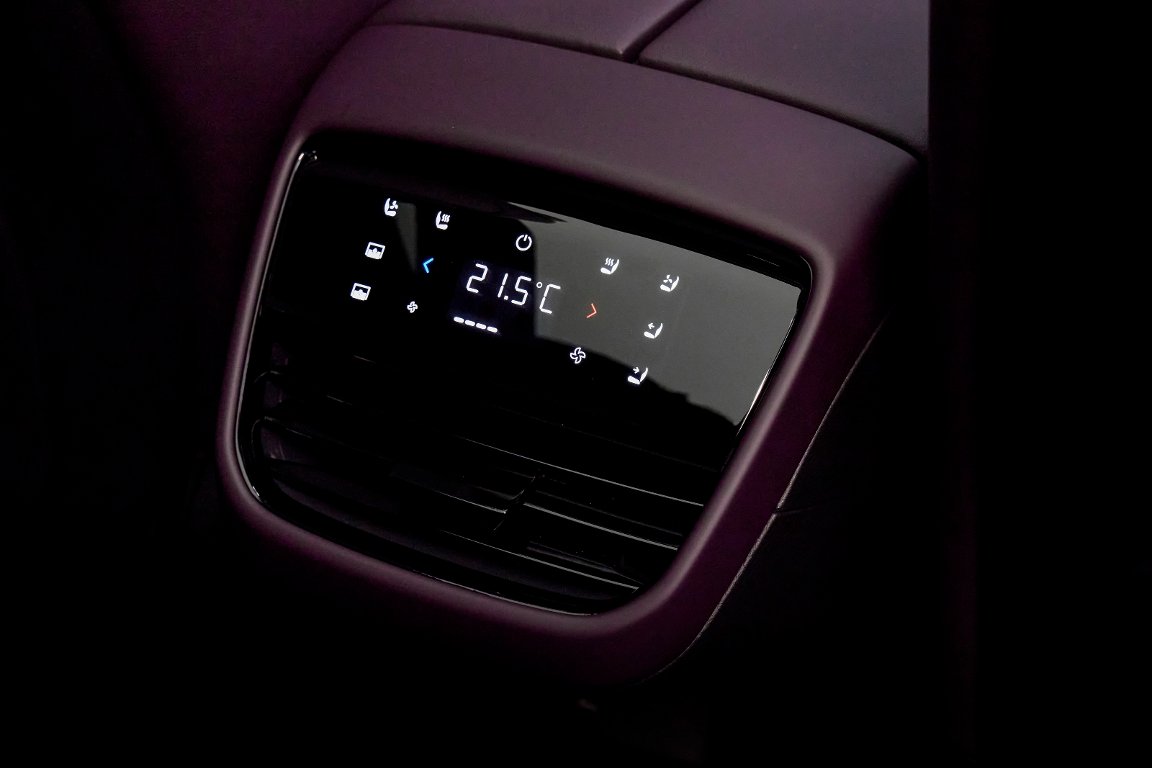 Mazda CX-6e