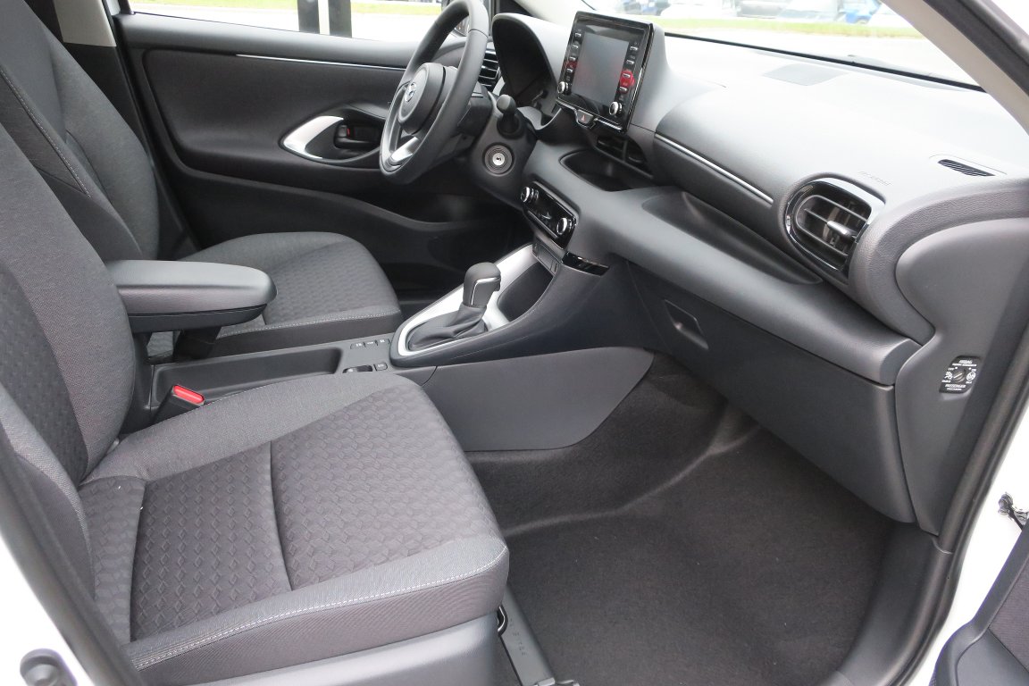 Mazda 2 Hybrid