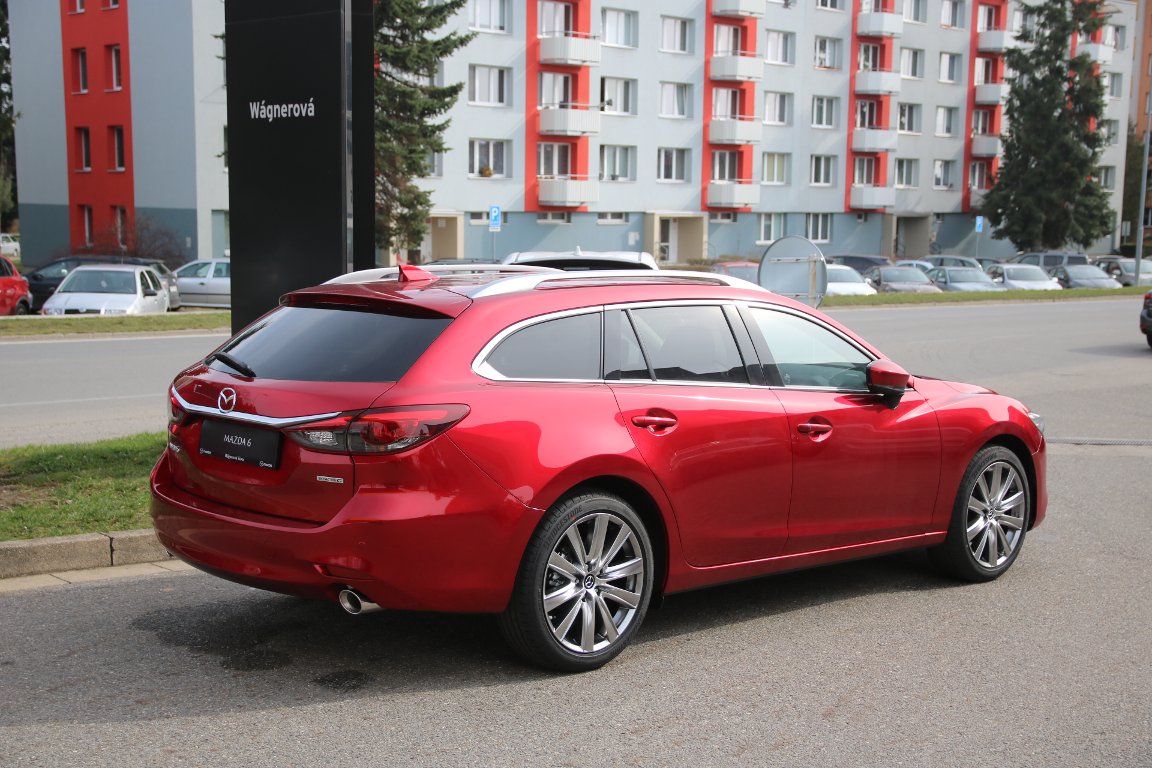 Mazda 6