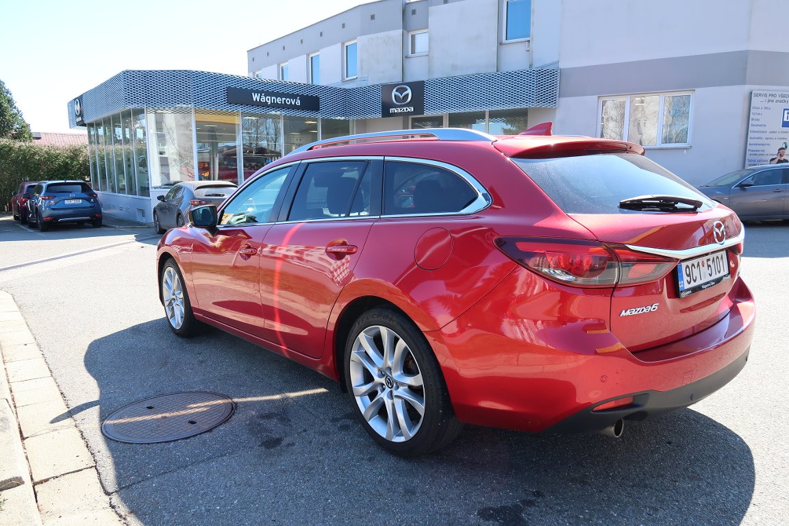 Mazda 6