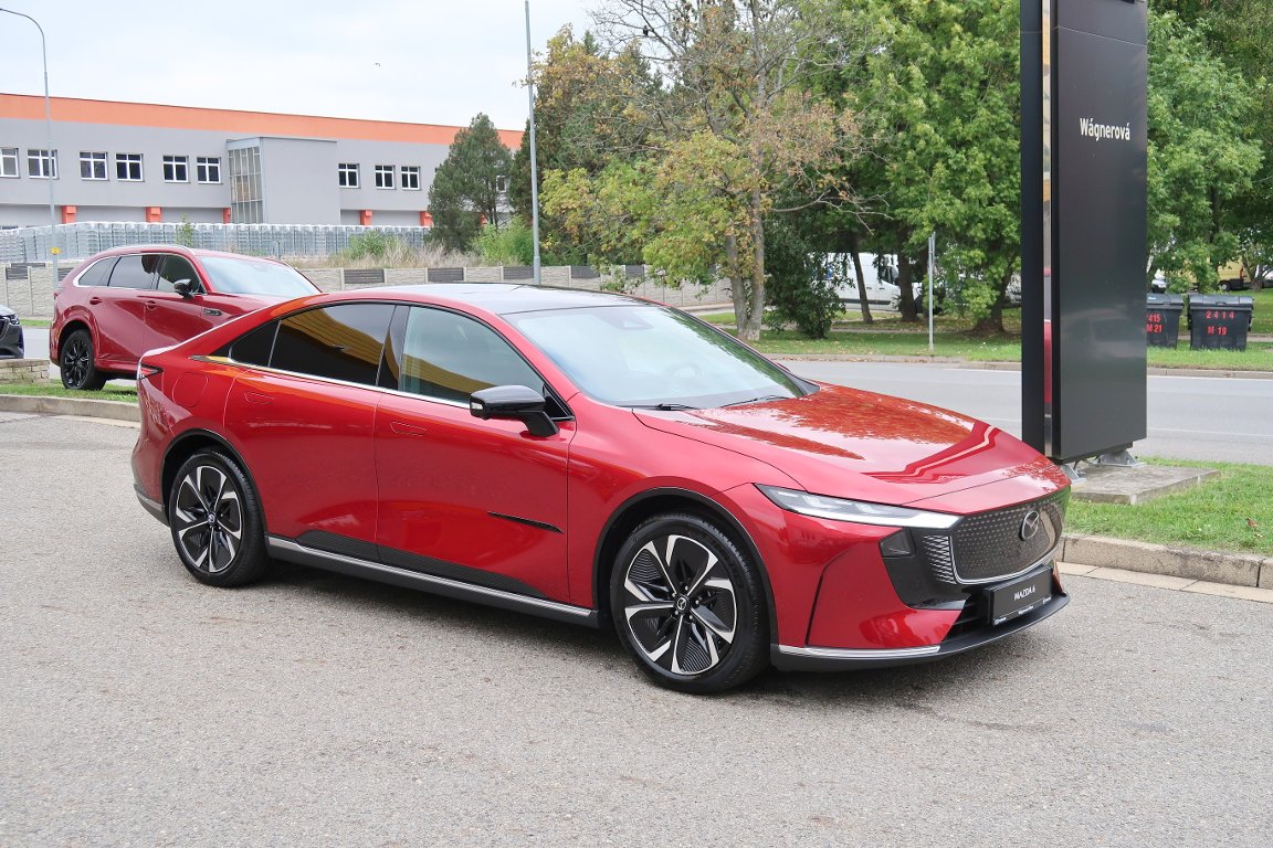 Mazda 6e
