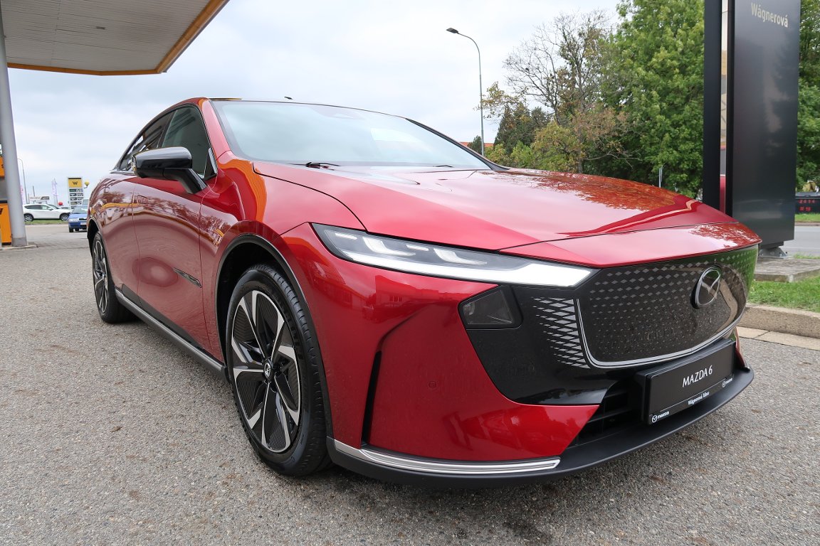Mazda 6e