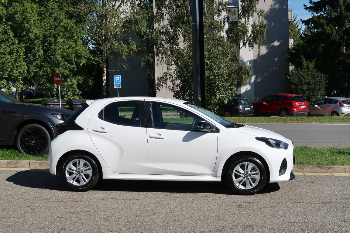 Mazda 2 Hybrid