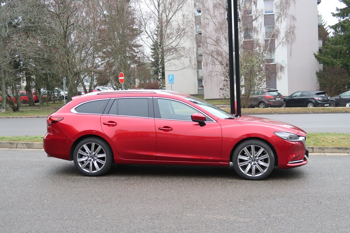 Mazda 6
