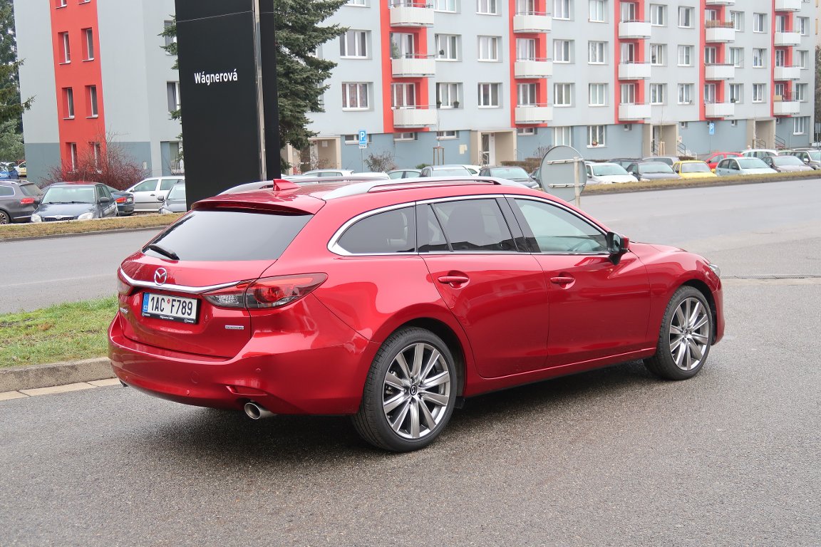 Mazda 6