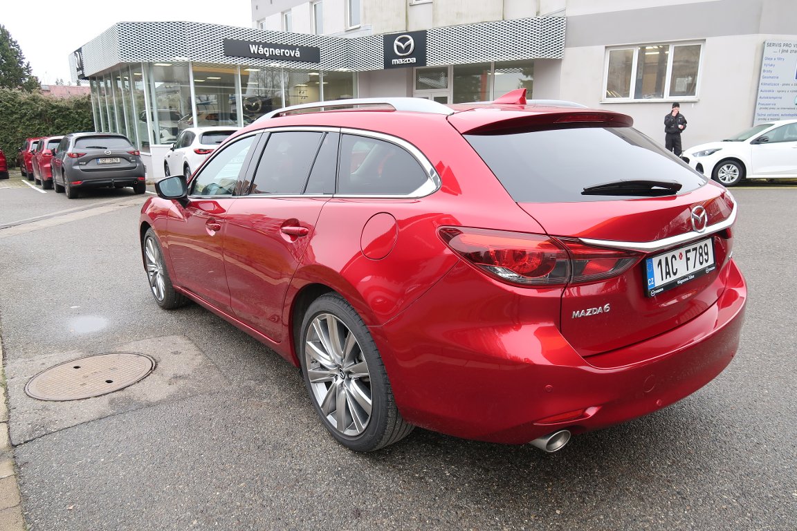 Mazda 6