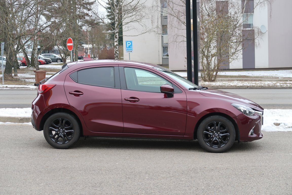 Mazda 2
