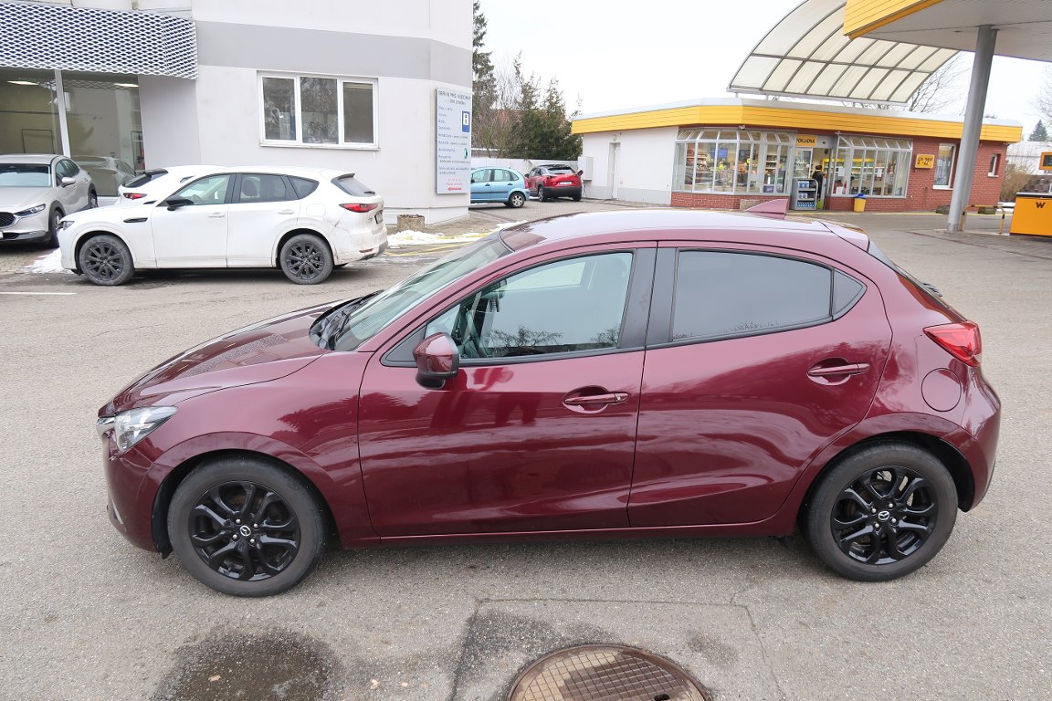 Mazda 2
