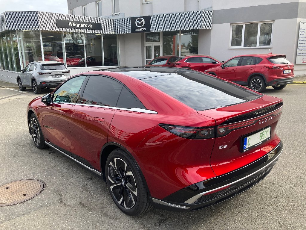 Mazda 6e