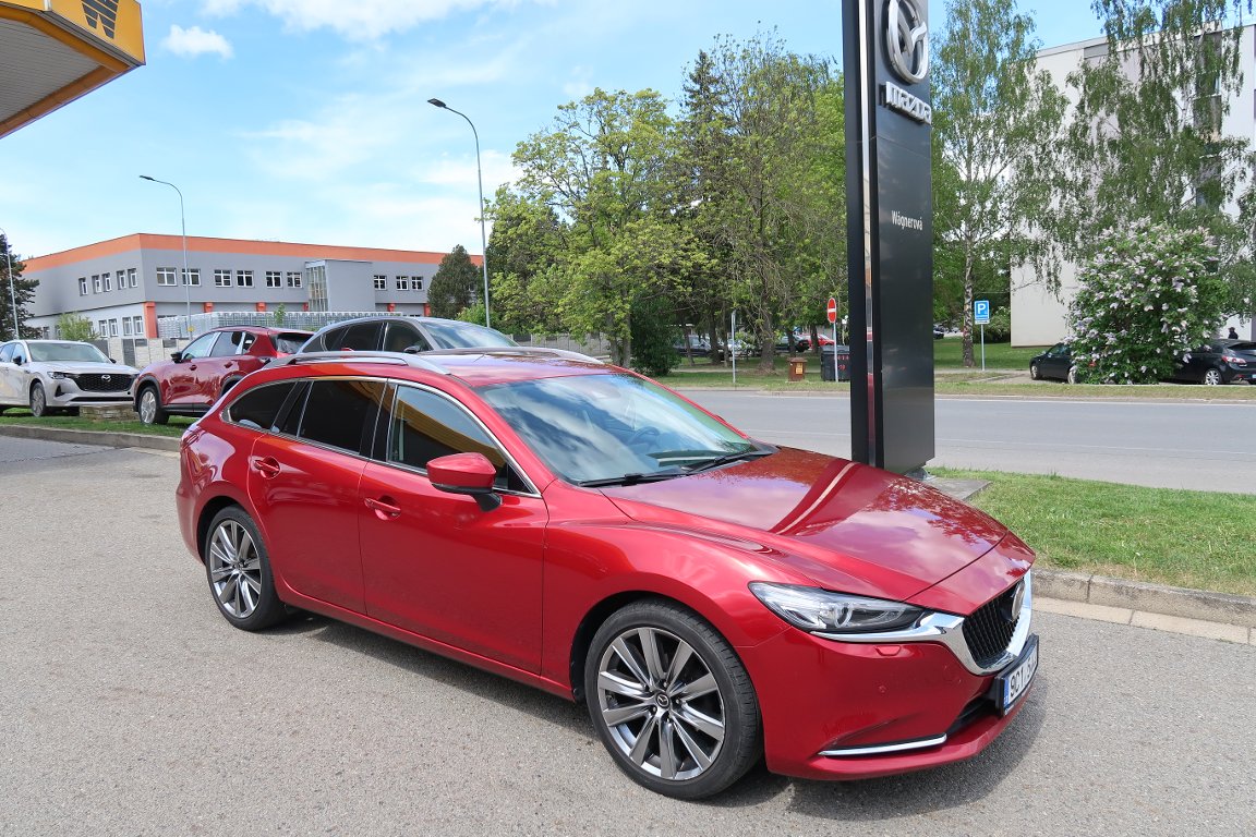Mazda 6