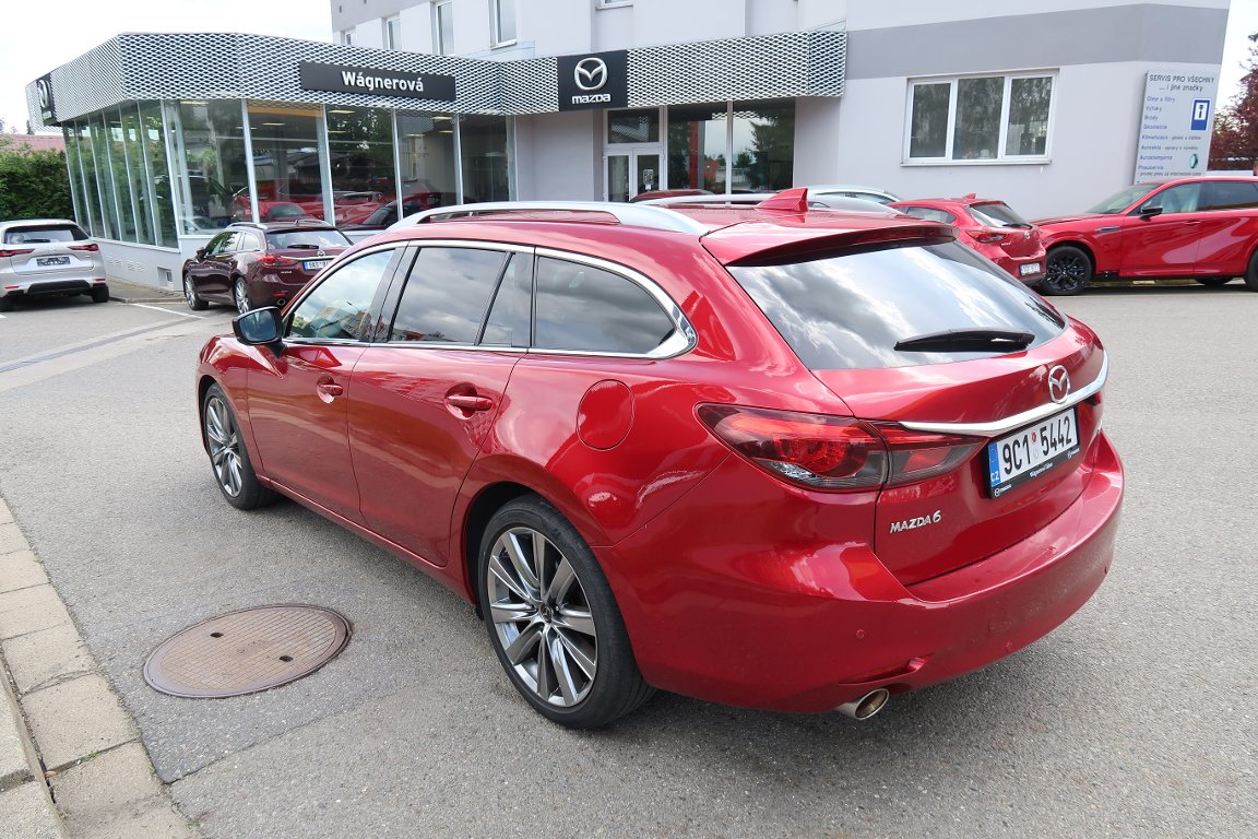 Mazda 6