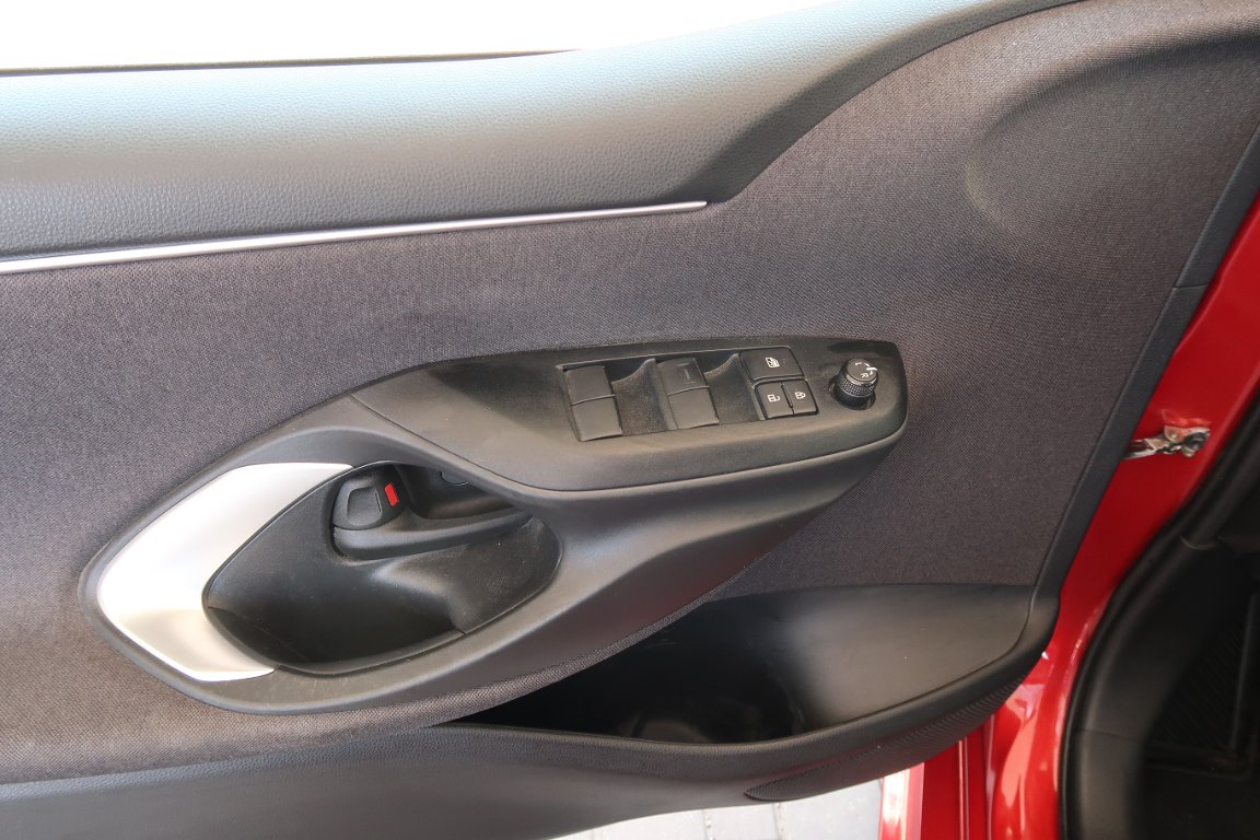 Mazda 2 Hybrid