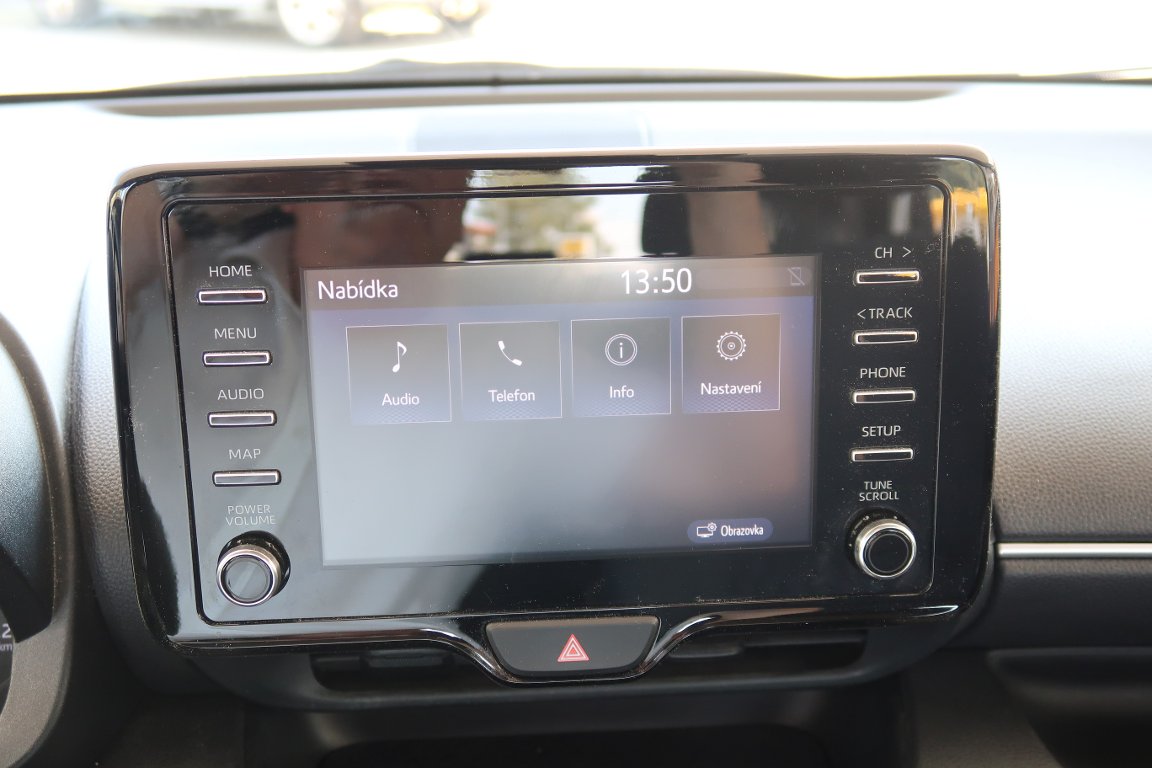 Mazda 2 Hybrid