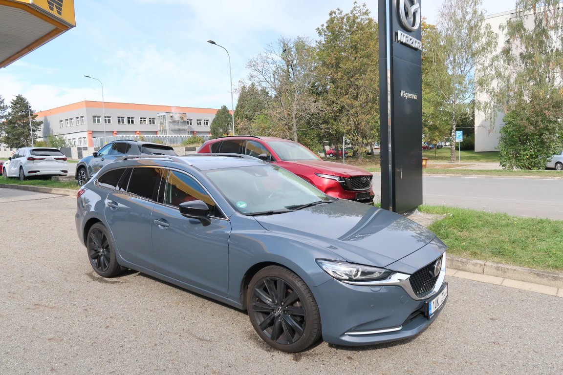 Mazda 6