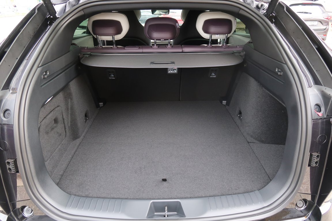 Mazda CX-6e