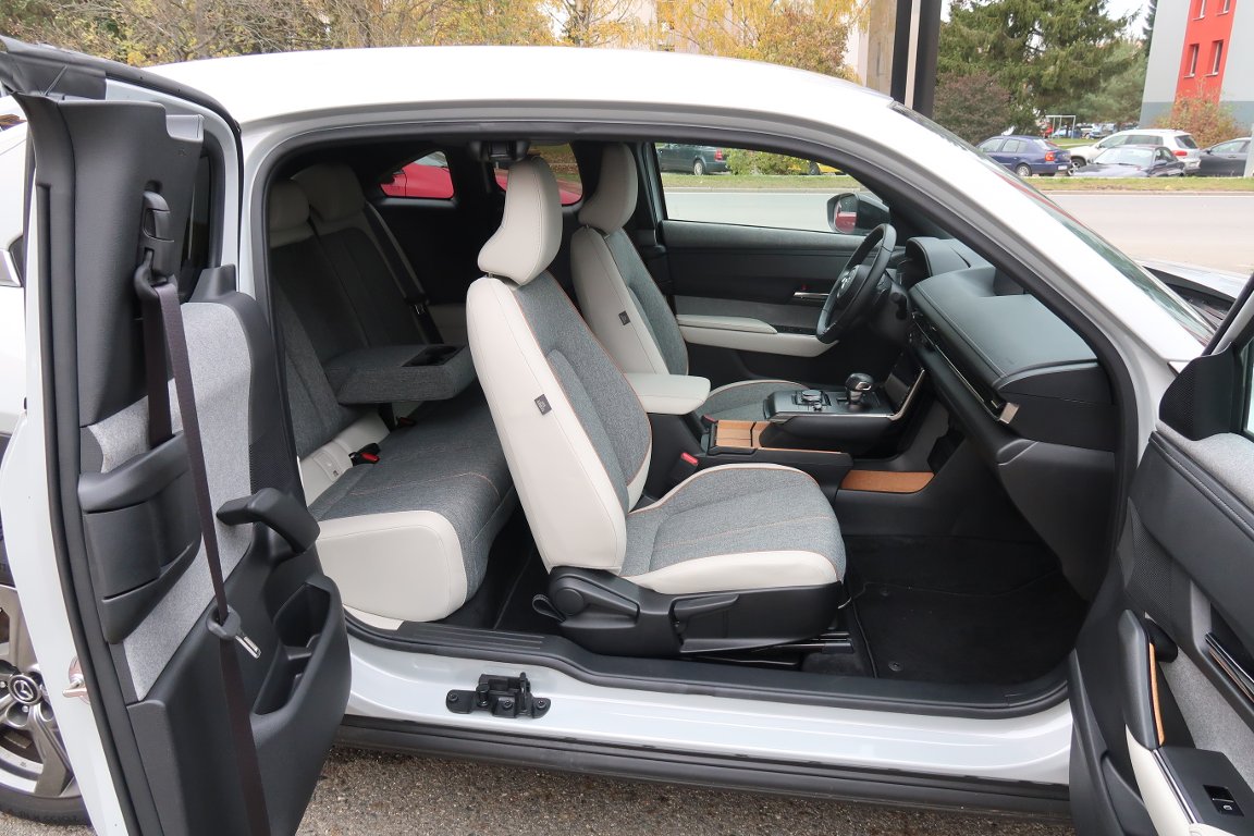Mazda MX-30