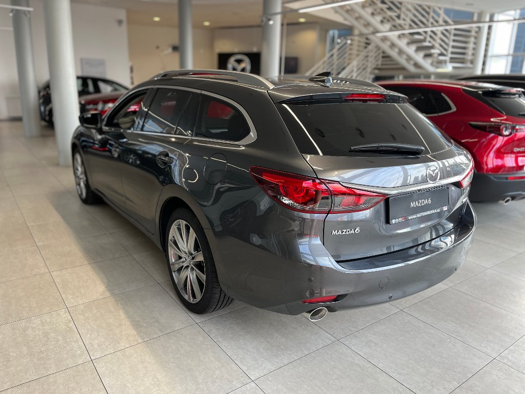 Mazda 6