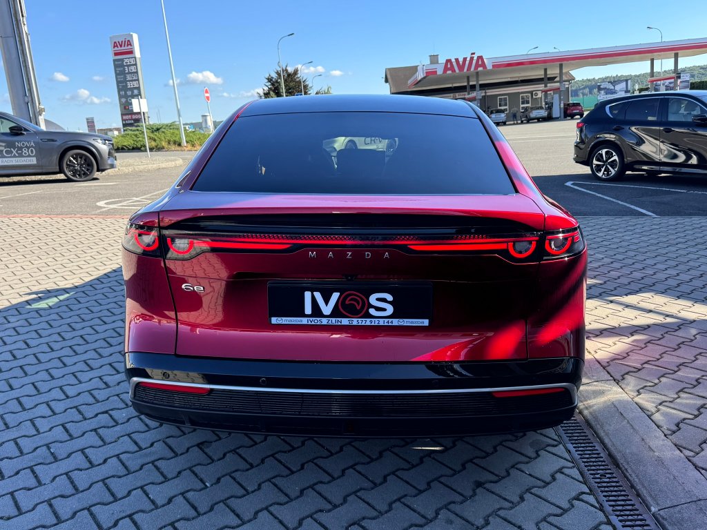 Mazda 6e