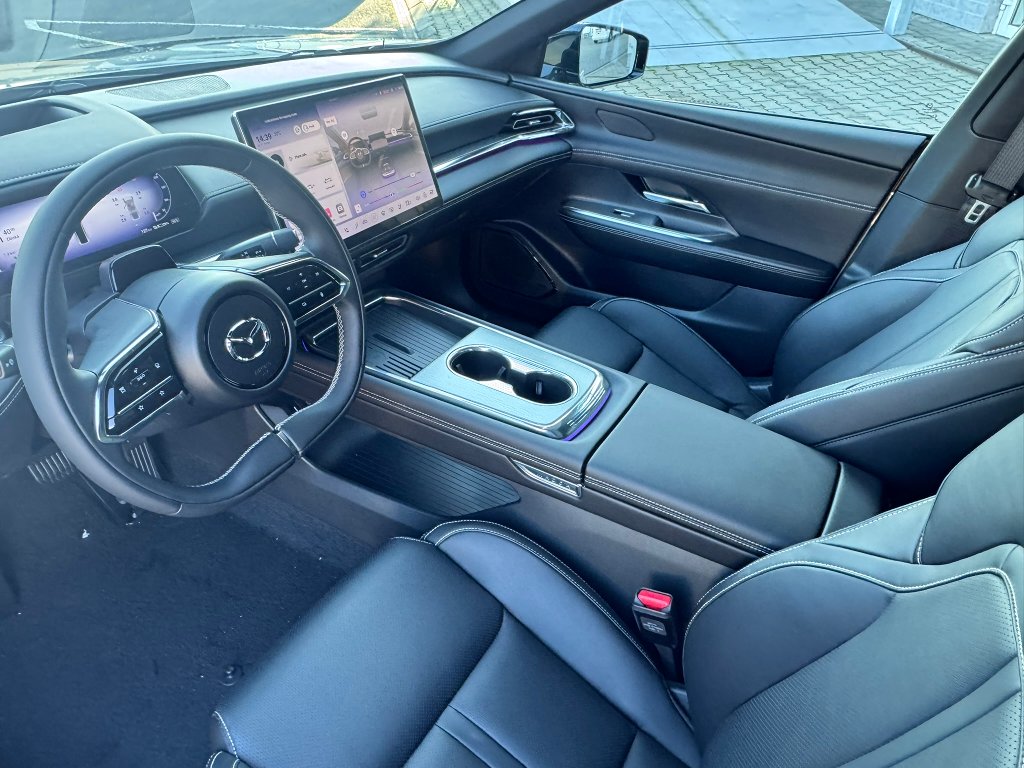 Mazda 6e