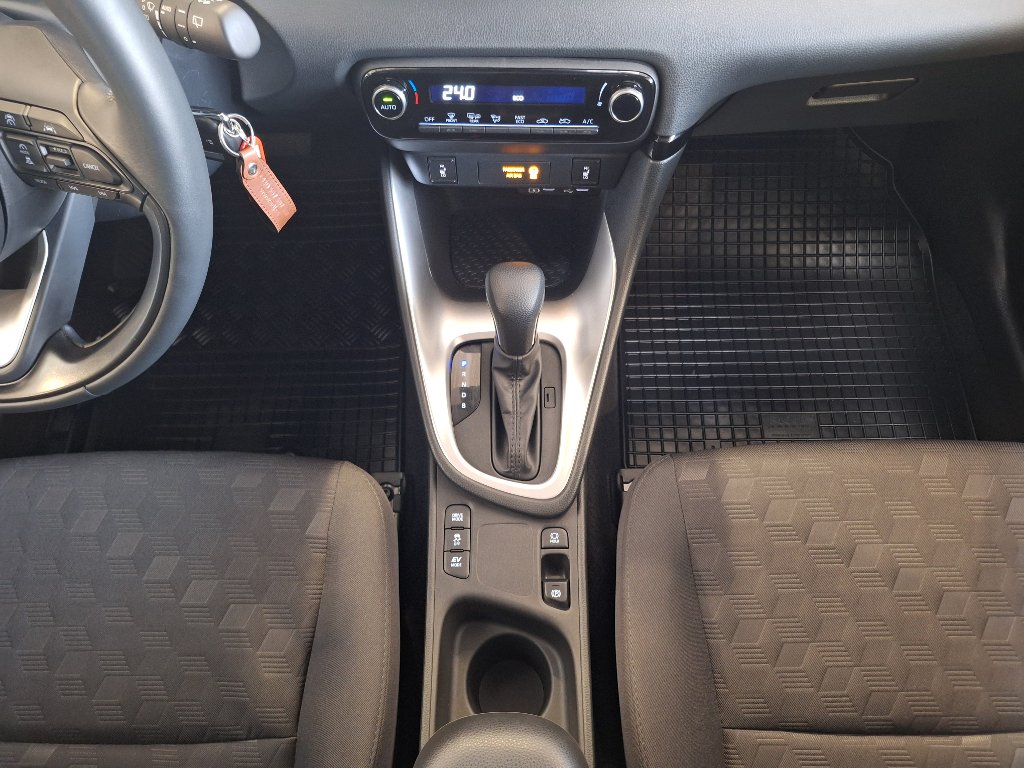 Mazda 2 Hybrid