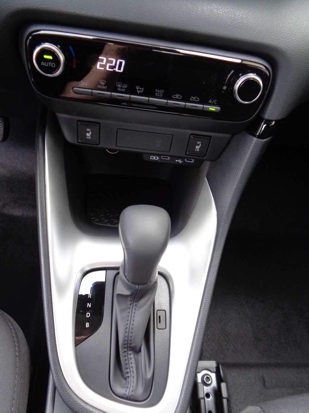 Mazda 2 Hybrid
