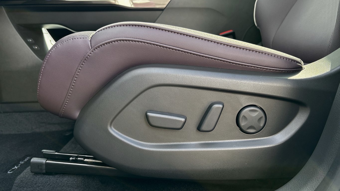 Mazda CX-6e